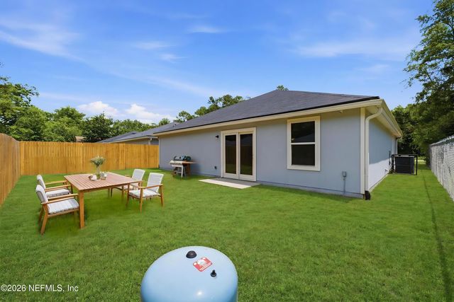 6219 MONCRIEF Road W, Jacksonville, FL 32219