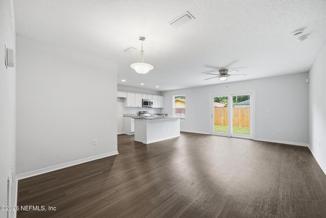 6219 MONCRIEF Road W, Jacksonville, FL 32219