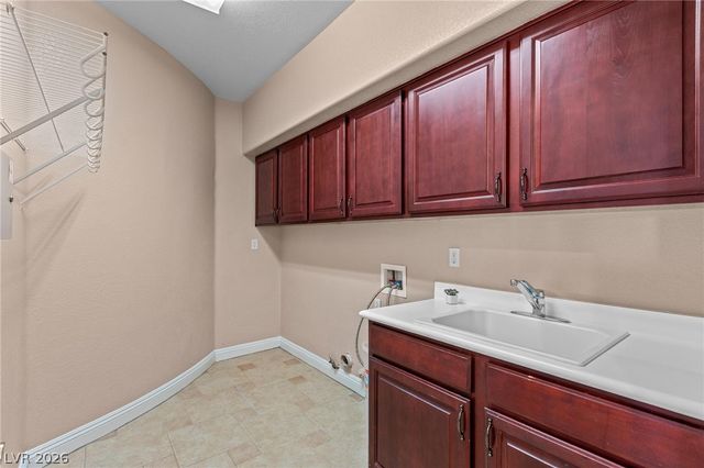 2982 Hammerwood Drive, Las Vegas, NV 89135