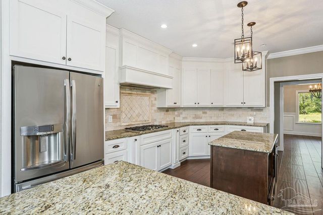 2365 Bison Dr, Pace, FL 32571