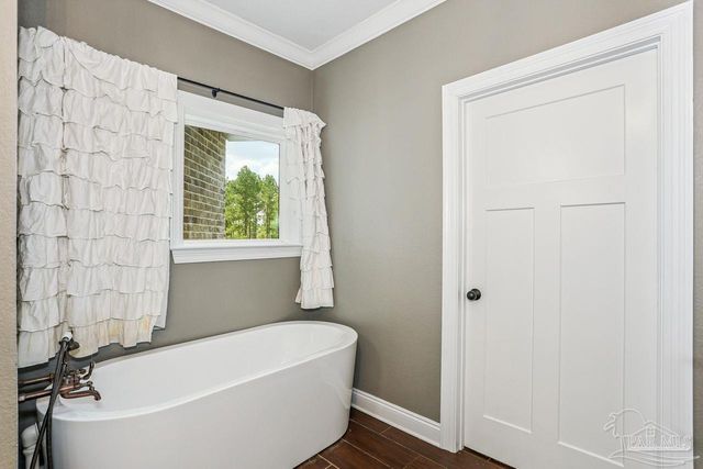 2365 Bison Dr, Pace, FL 32571