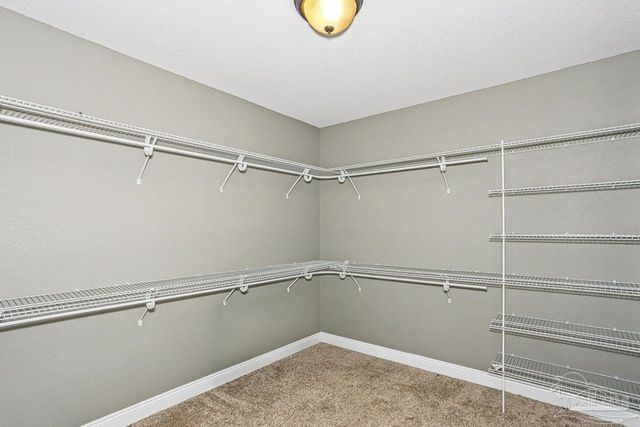 2365 Bison Dr, Pace, FL 32571