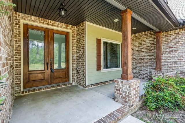 2365 Bison Dr, Pace, FL 32571