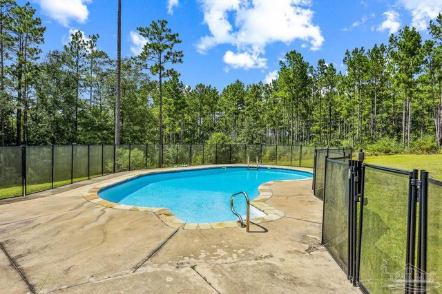 2365 Bison Dr, Pace, FL 32571