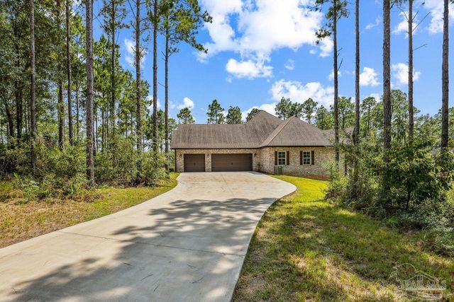 2365 Bison Dr, Pace, FL 32571