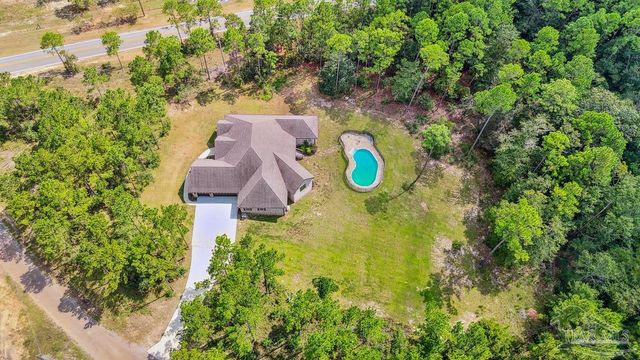 2365 Bison Dr, Pace, FL 32571