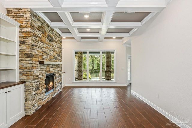 2365 Bison Dr, Pace, FL 32571