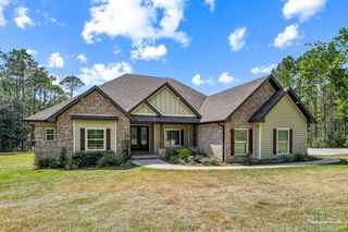 2365 Bison Dr, Pace, FL 32571