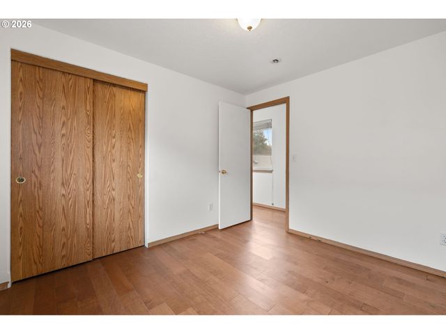 6866 N SEDRO St, Portland, OR 97203