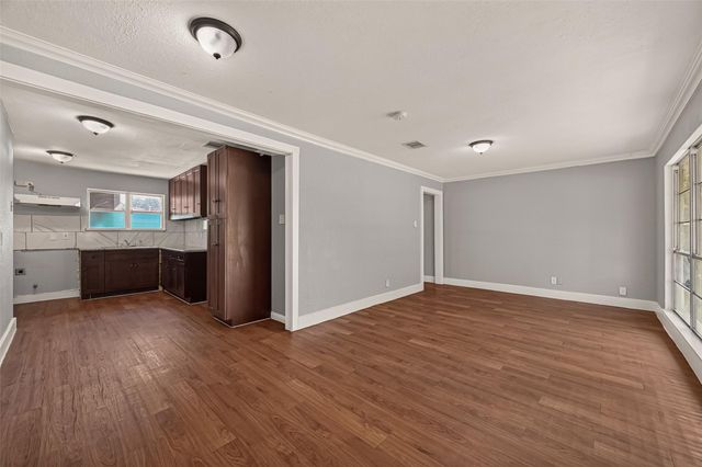 10601 Ambursen Street, Houston, TX 77034