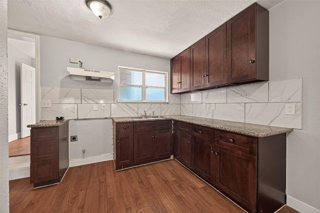 10601 Ambursen Street, Houston, TX 77034