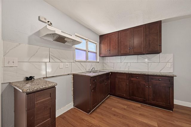 10601 Ambursen Street, Houston, TX 77034