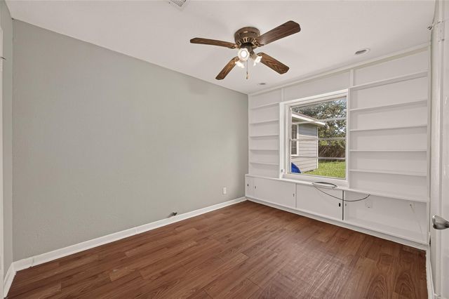 10601 Ambursen Street, Houston, TX 77034
