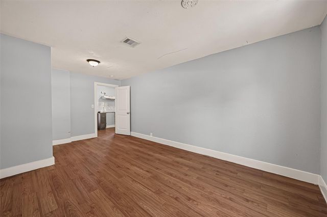 10601 Ambursen Street, Houston, TX 77034