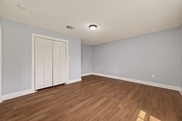 10601 Ambursen Street, Houston, TX 77034