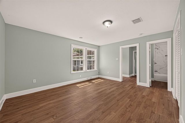10601 Ambursen Street, Houston, TX 77034