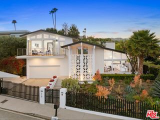 2110 Westridge Road, Los Angeles, CA 90049