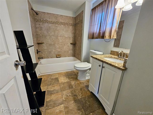 47564 Ryan Road, Shelby Twp, MI 48317