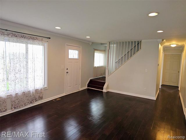47564 Ryan Road, Shelby Twp, MI 48317