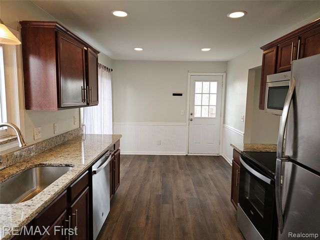 47564 Ryan Road, Shelby Twp, MI 48317