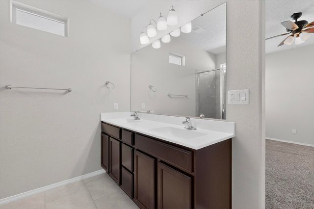 1436 Terrazas Court, Los Lunas, NM 87031