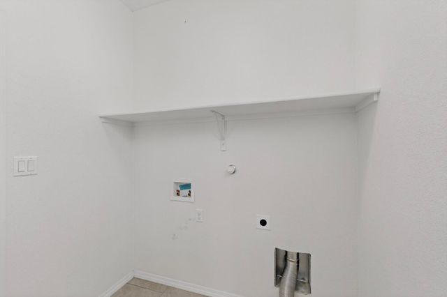 1436 Terrazas Court, Los Lunas, NM 87031