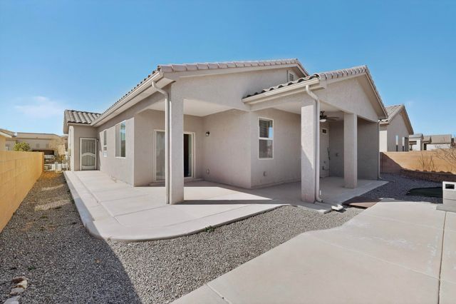 1436 Terrazas Court, Los Lunas, NM 87031