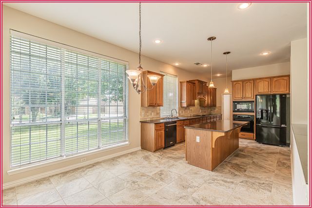 9620 Lacey Lane, Fort Worth, TX 76244