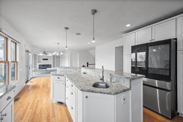 6913 Lewis Carroll Court, Johnston, IA 50131