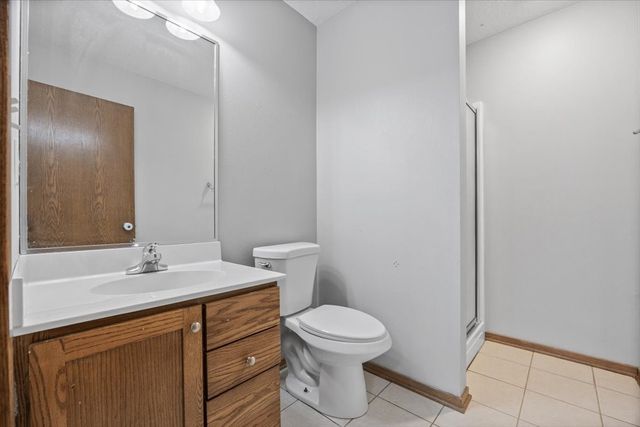 6913 Lewis Carroll Court, Johnston, IA 50131