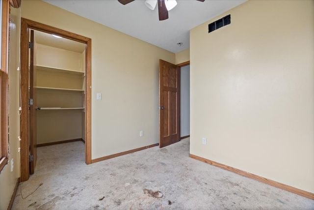 6913 Lewis Carroll Court, Johnston, IA 50131