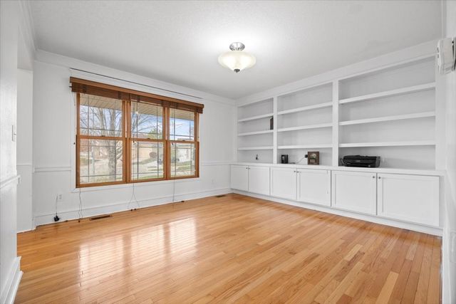 6913 Lewis Carroll Court, Johnston, IA 50131