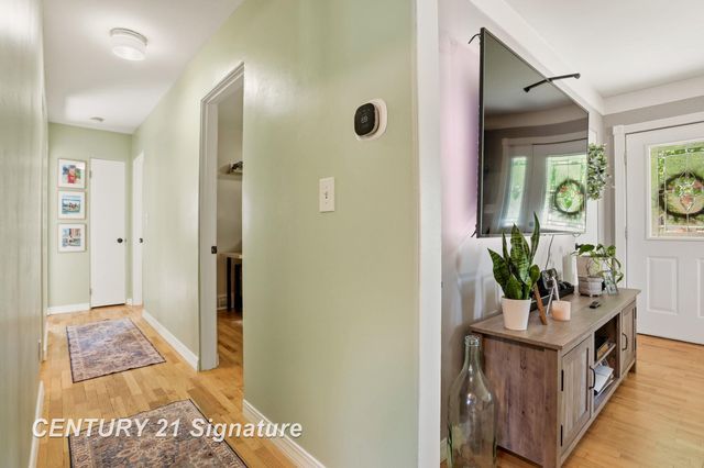 2101 N Brentwood Place, Essexville, MI 48732