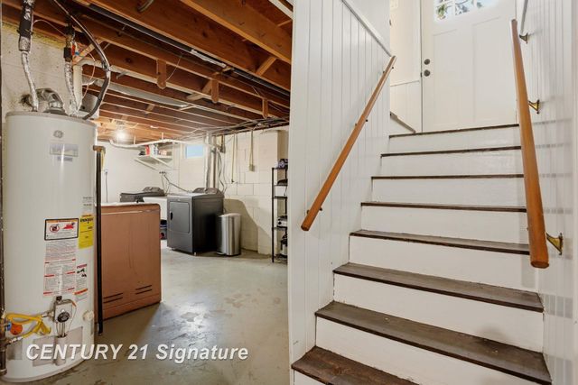 2101 N Brentwood Place, Essexville, MI 48732