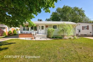 2101 N Brentwood Place, Essexville, MI 48732