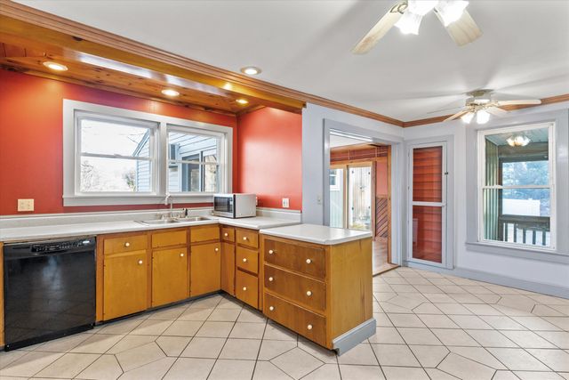 177 Winnicutt Road, Stratham, NH 03885