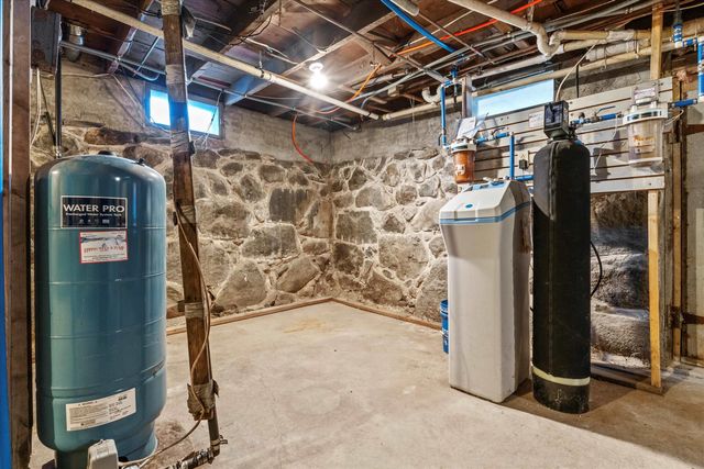 177 Winnicutt Road, Stratham, NH 03885