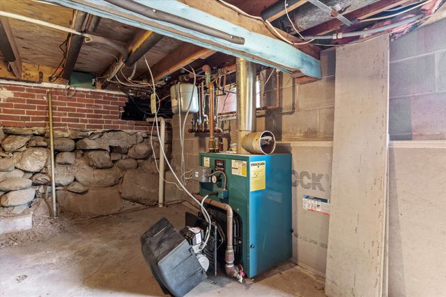 177 Winnicutt Road, Stratham, NH 03885