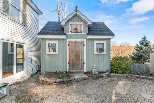 177 Winnicutt Road, Stratham, NH 03885