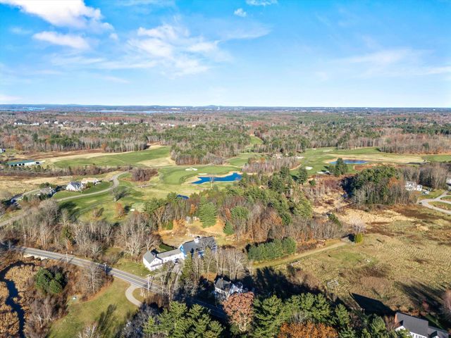 177 Winnicutt Road, Stratham, NH 03885