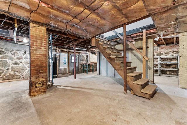 177 Winnicutt Road, Stratham, NH 03885