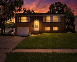 76 Joyce Drive, Fairborn, OH 45324