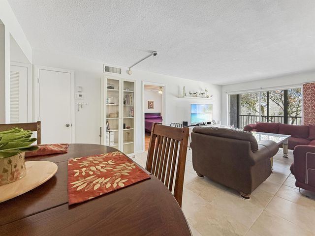 1428 SE 4th Avenue 246, Deerfield Beach, FL 33441