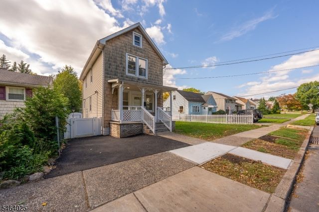 704 W Lake Ave, Rahway City, NJ 07065