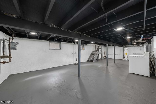704 W Lake Ave, Rahway City, NJ 07065