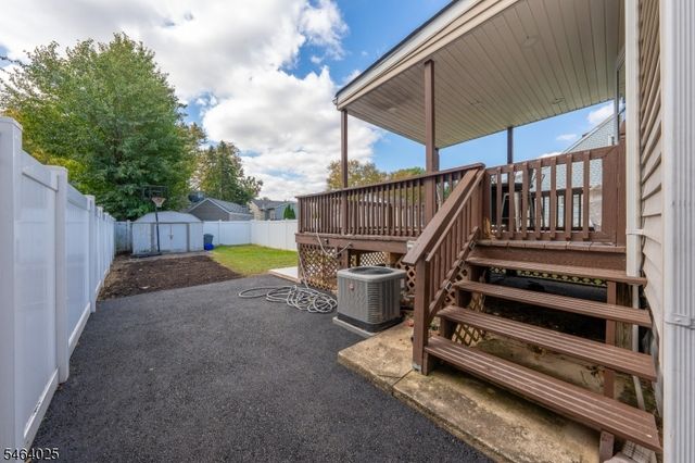 704 W Lake Ave, Rahway City, NJ 07065