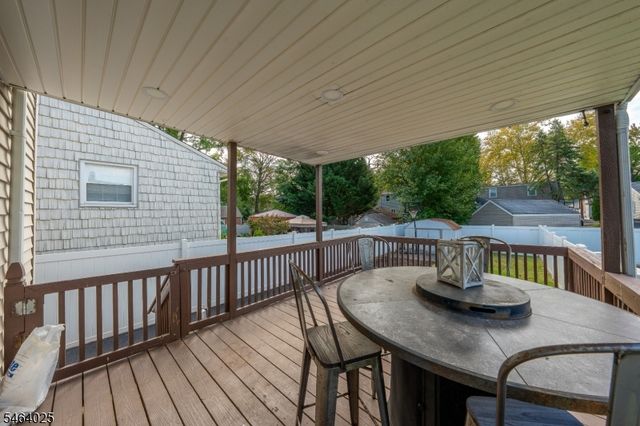 704 W Lake Ave, Rahway City, NJ 07065