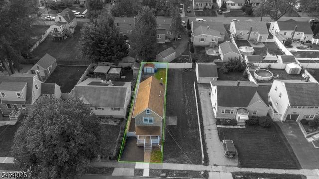 704 W Lake Ave, Rahway City, NJ 07065