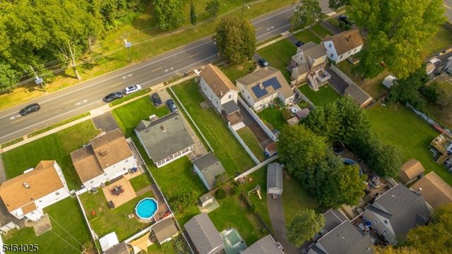 704 W Lake Ave, Rahway City, NJ 07065