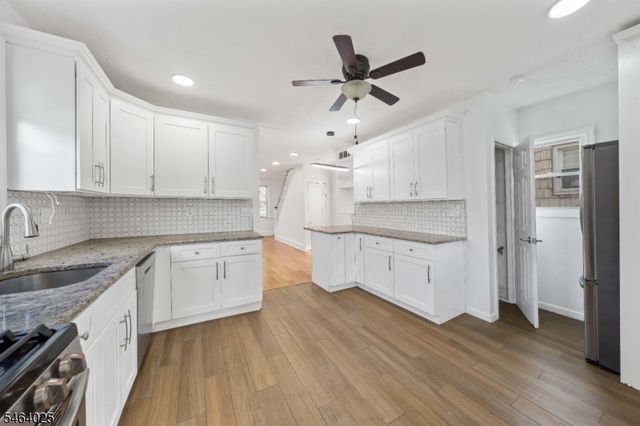 704 W Lake Ave, Rahway City, NJ 07065